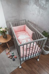 Péřová zavinovačka enie baby DOTS coral - obrázek 2